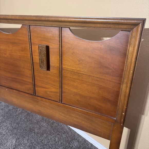 Bassett Mayan Walnut King Headboard Credenza Secretary 2 Nightstands MCM 5 piece - Picture 14 of 16